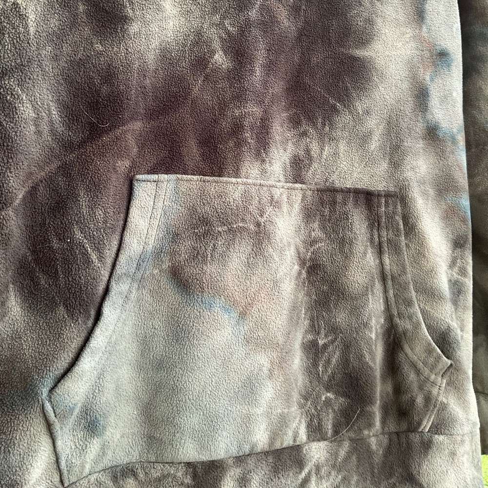 Boys cozy all fleece hoodie // Boys Large 10-12 - Picture 2 of 7